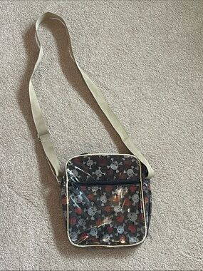Clear sparkling Skull & Heart Crossbody Bag – Black/Cream Strap